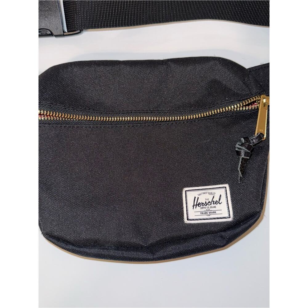 Herschel Supply Company Classic Adjustable Black Waist Pack Belt Bag Fanny Pack View 2